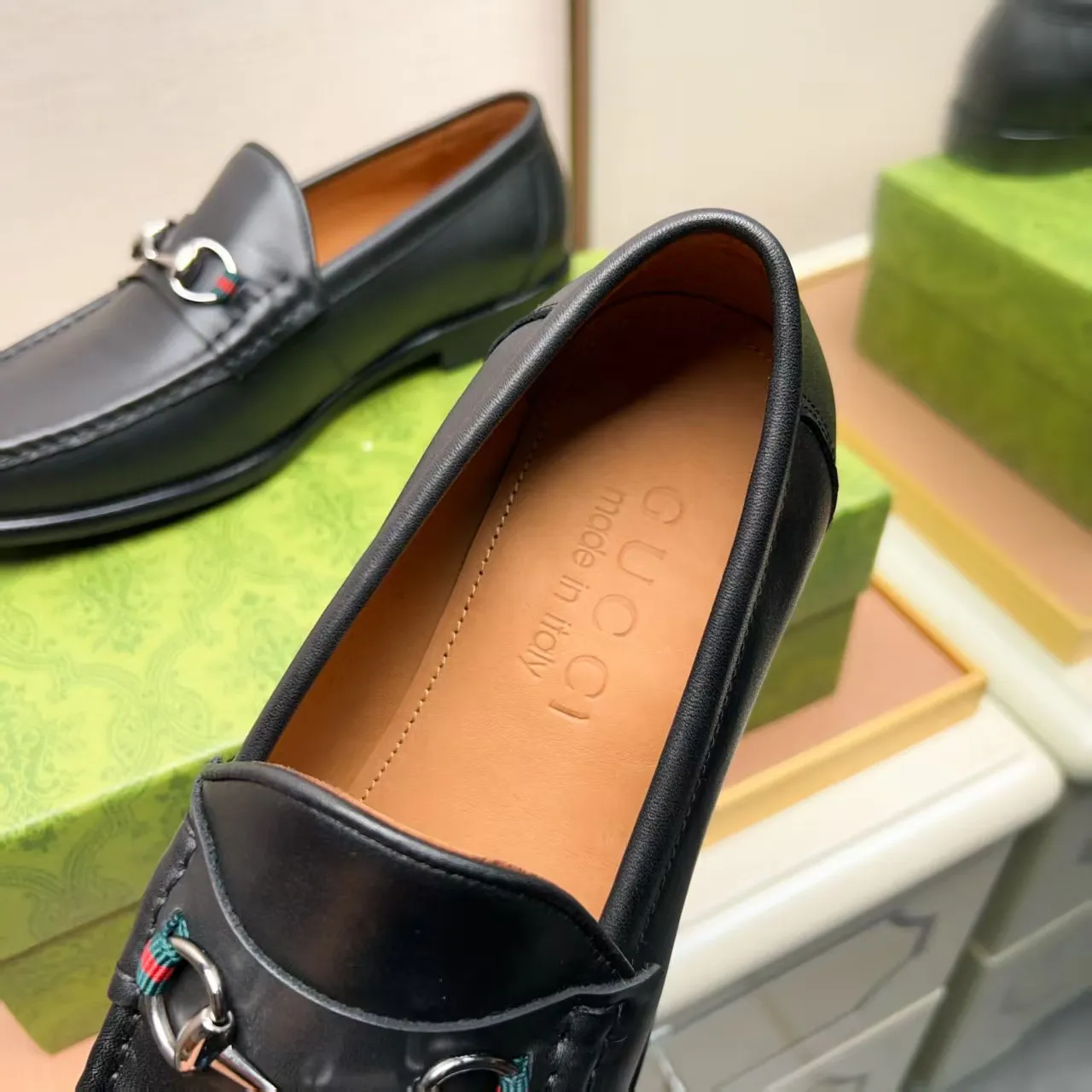 Men's men's shoes 💰460 🆘【GUCCI】Gucci ·🐂里· Hot-selling pea shoes top brand luxury, top quality, the latest fashion pea shoes.. The upper is made of original first-layer cowhide. (Full first-layer water-dyed 🐂 leather·inner). The original stylish and stylish soft rubber wear-resistant and non-slip outsole is light and comfortable on the foot, available in black! Matching code: 38-44 (customized at 45.46.47)